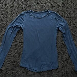 Lululemon - hold tight long-sleeve shirt